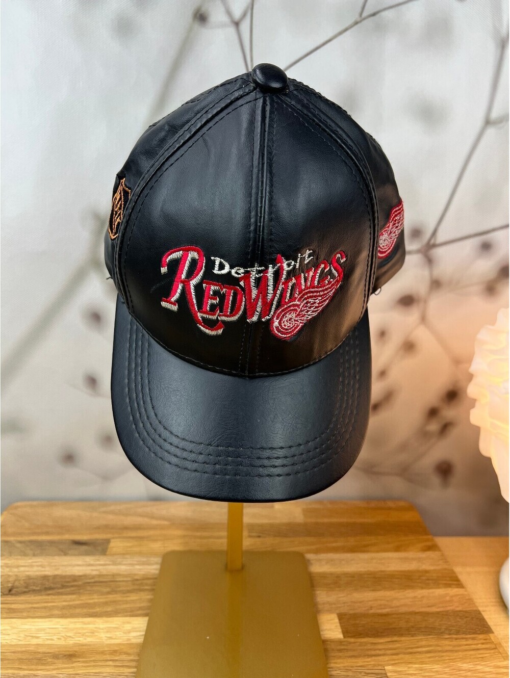 Vintage Detroit Red Wing black Leather Embroidered
